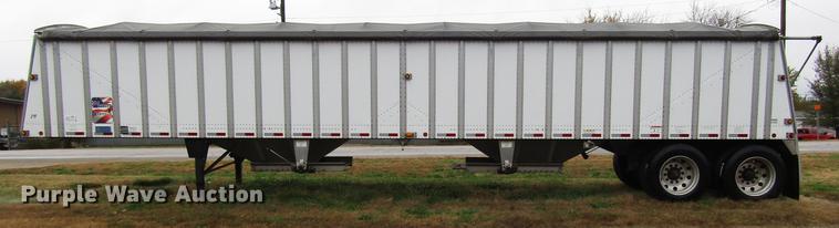 image for item DD3801 2017 Merritt double hopper bottom grain trailer