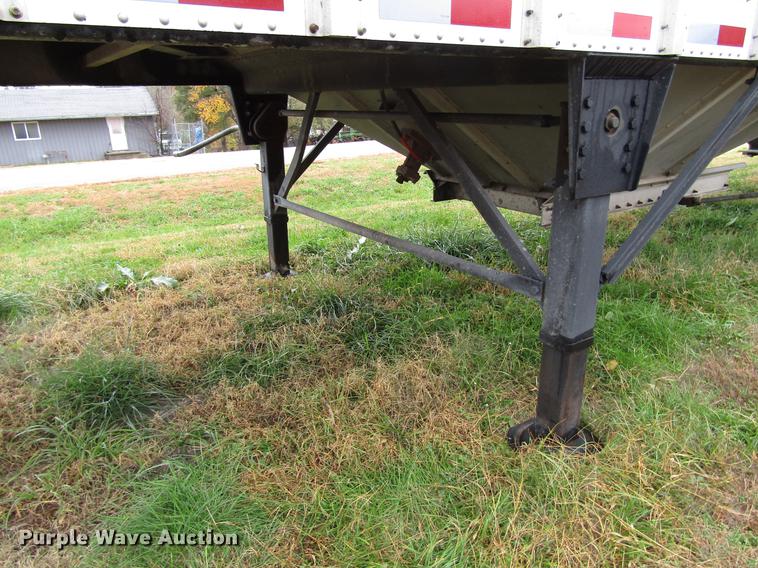image for item DD3801 2017 Merritt double hopper bottom grain trailer