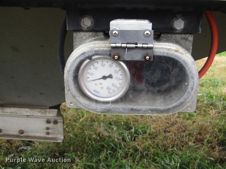 image for item DD3801 2017 Merritt double hopper bottom grain trailer