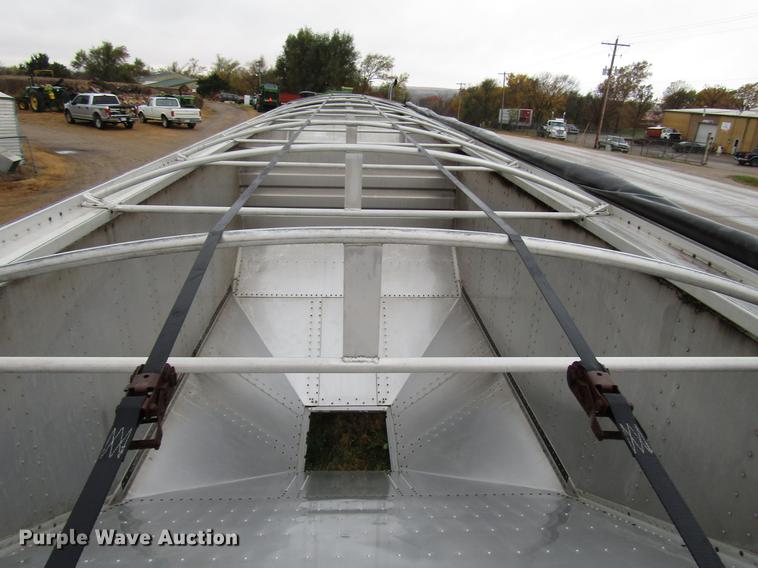 image for item DD3801 2017 Merritt double hopper bottom grain trailer