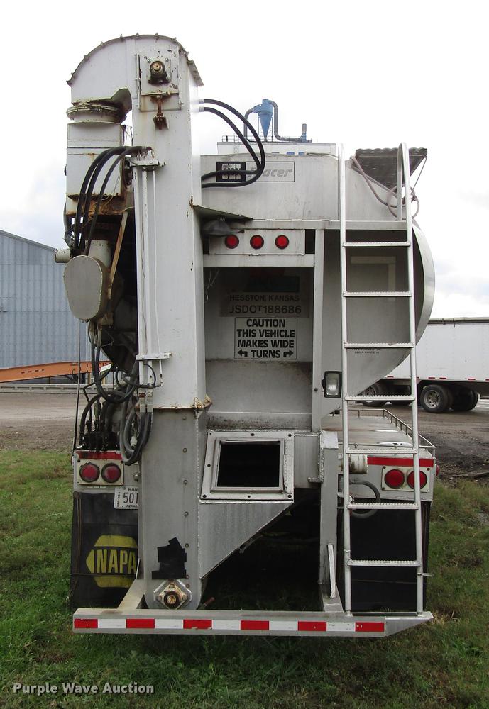 image for item DD3802 1994 CEI Pacer Paddle Wagon feed delivery trailer