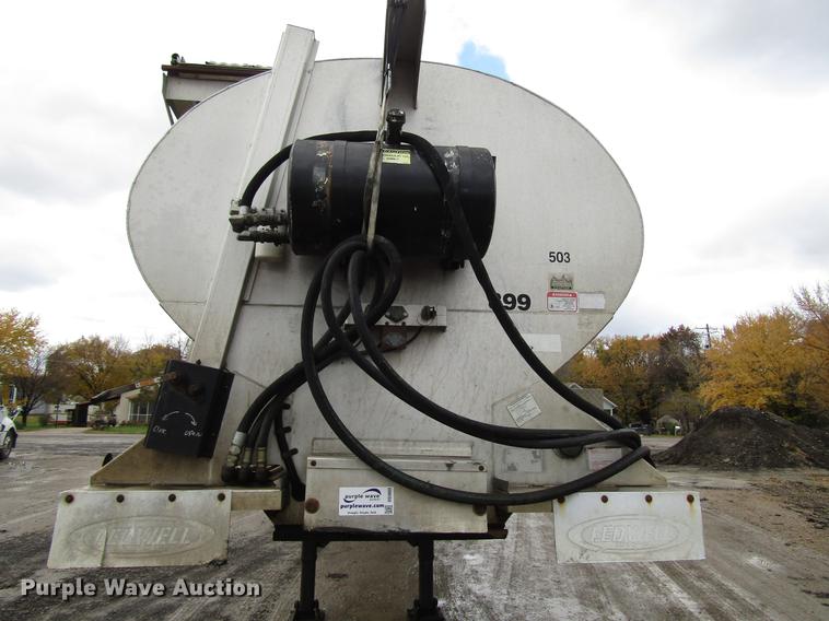 image for item DD3803 2003 Ledwell LW45APW feed delivery trailer