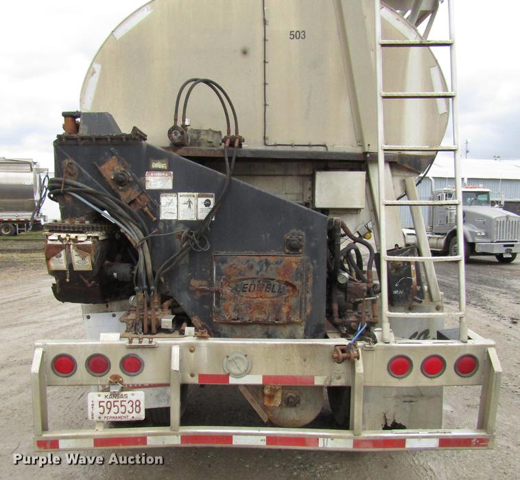 image for item DD3803 2003 Ledwell LW45APW feed delivery trailer