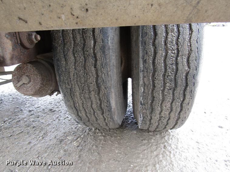 image for item DD3803 2003 Ledwell LW45APW feed delivery trailer