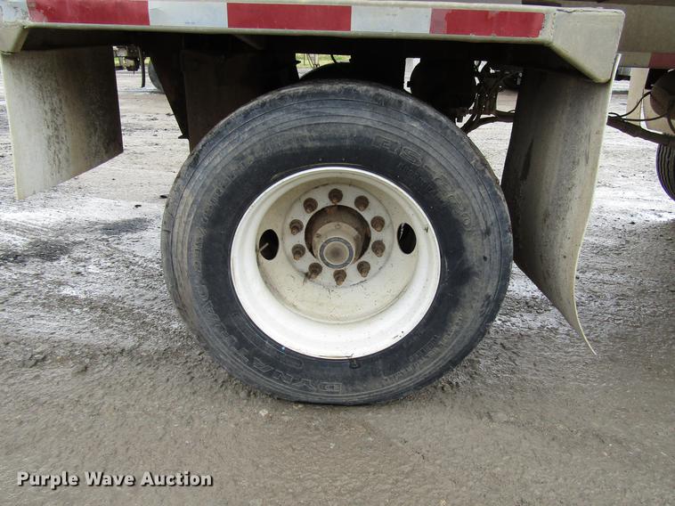 image for item DD3803 2003 Ledwell LW45APW feed delivery trailer