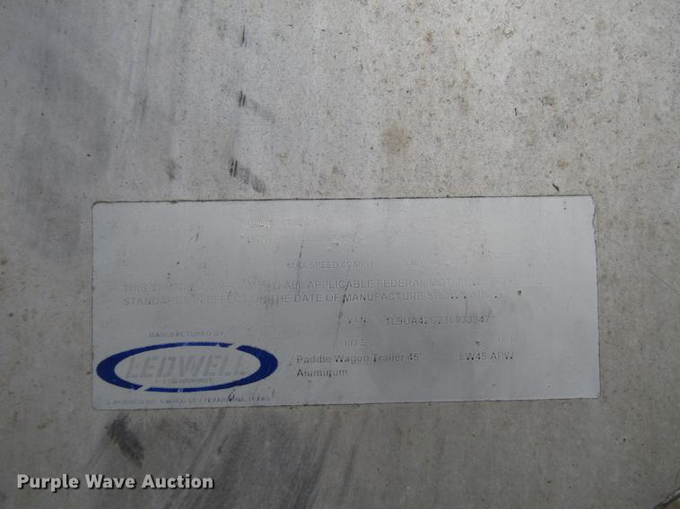 image for item DD3803 2003 Ledwell LW45APW feed delivery trailer