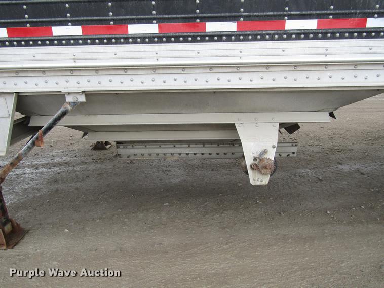 image for item DD3804 2003 Wilson DWH-500B double hopper bottom grain trailer