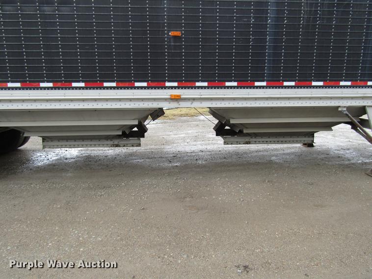 image for item DD3804 2003 Wilson DWH-500B double hopper bottom grain trailer