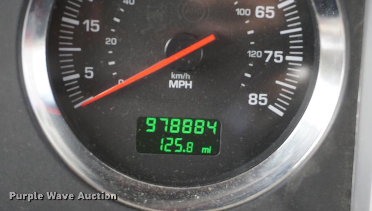 image for item DD6600 2008 Kenworth T800 semi truck