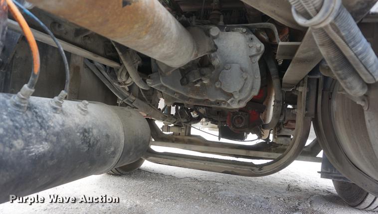 image for item DD6600 2008 Kenworth T800 semi truck