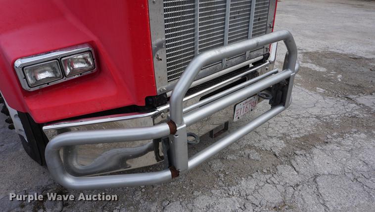 image for item DD6600 2008 Kenworth T800 semi truck