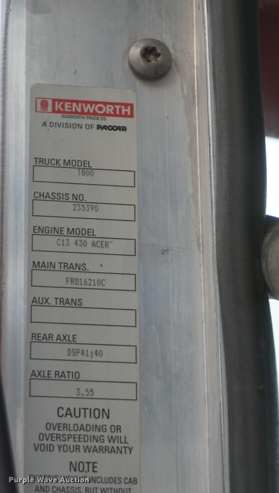 image for item DD6600 2008 Kenworth T800 semi truck