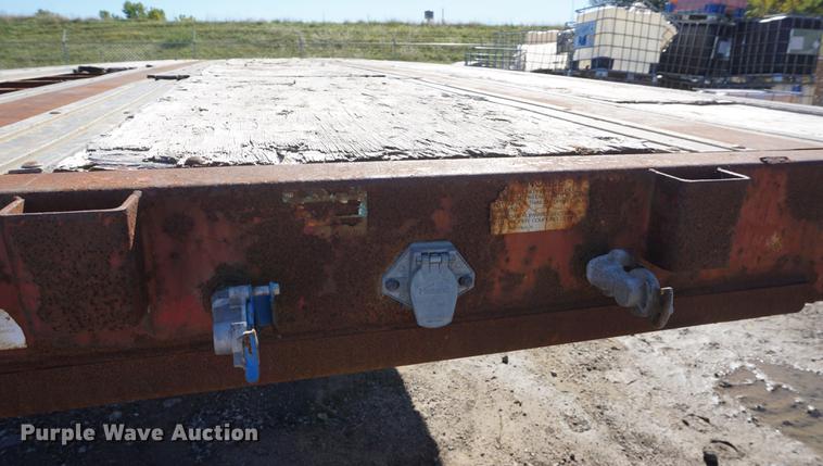 image for item DD6657 1997 Fontaine LFTW-5-10048WSAWE flatbed trailer