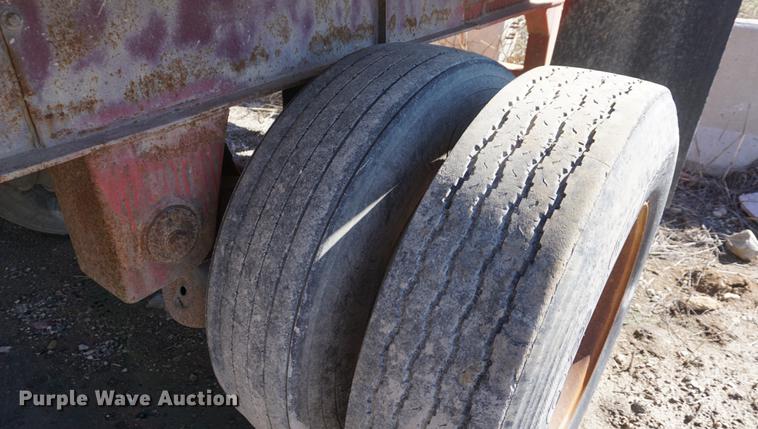 image for item DD6657 1997 Fontaine LFTW-5-10048WSAWE flatbed trailer