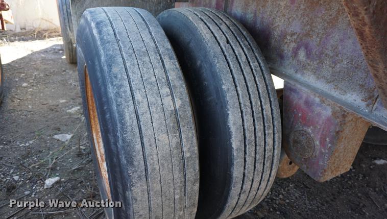 image for item DD6657 1997 Fontaine LFTW-5-10048WSAWE flatbed trailer