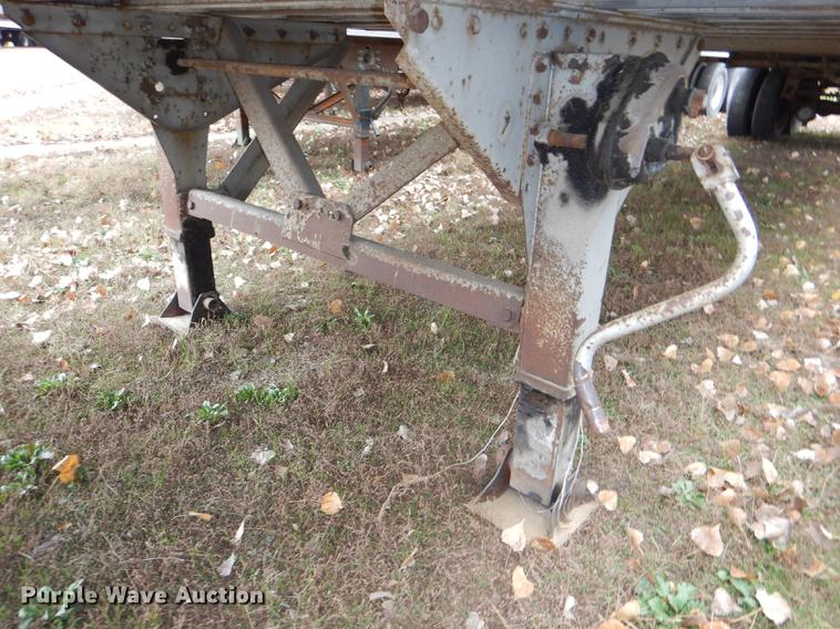 image for item DD8924 1985 Budd NF2S480D62 dry van trailer