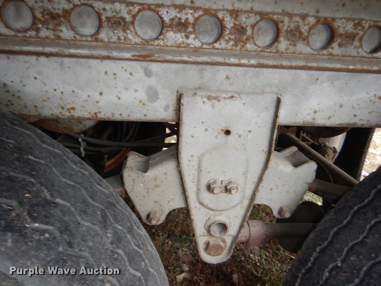 image for item DD8924 1985 Budd NF2S480D62 dry van trailer