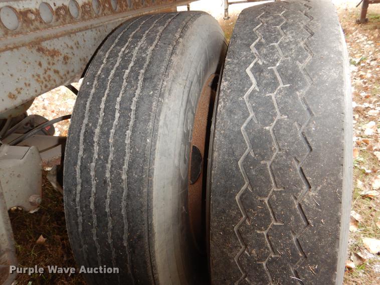 image for item DD8924 1985 Budd NF2S480D62 dry van trailer