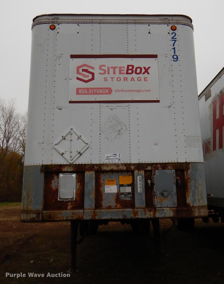 image for item DD8926 1984 Fruehauf dry van trailer