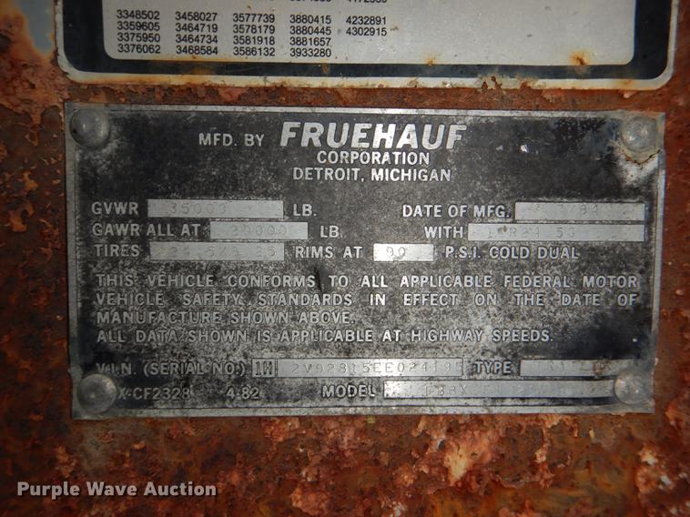 image for item DD8926 1984 Fruehauf dry van trailer