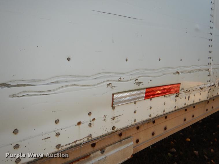 image for item DD8929 2000 Wabash dry van trailer