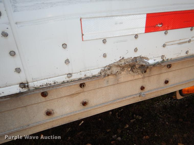 image for item DD8929 2000 Wabash dry van trailer