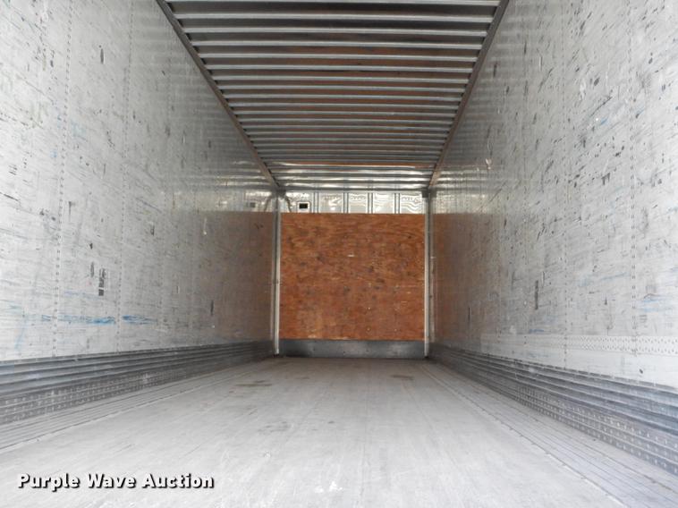 image for item DD8929 2000 Wabash dry van trailer