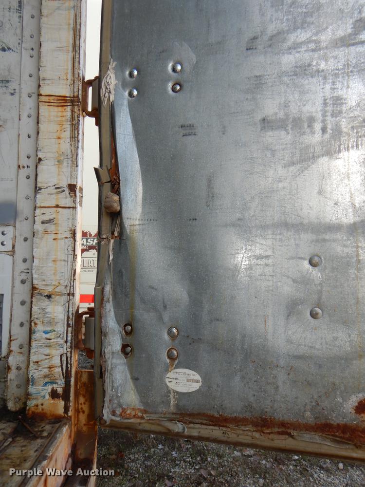 image for item DD8929 2000 Wabash dry van trailer