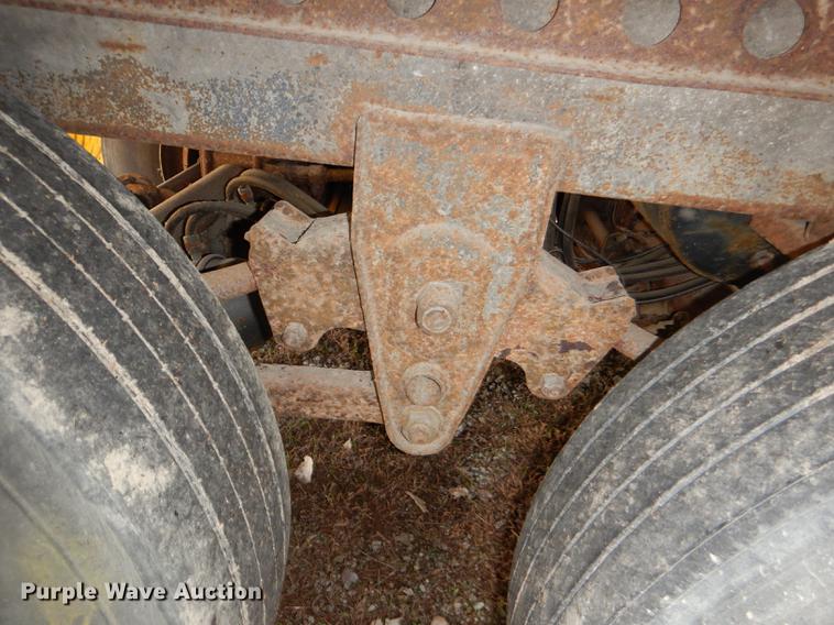 image for item DD8929 2000 Wabash dry van trailer