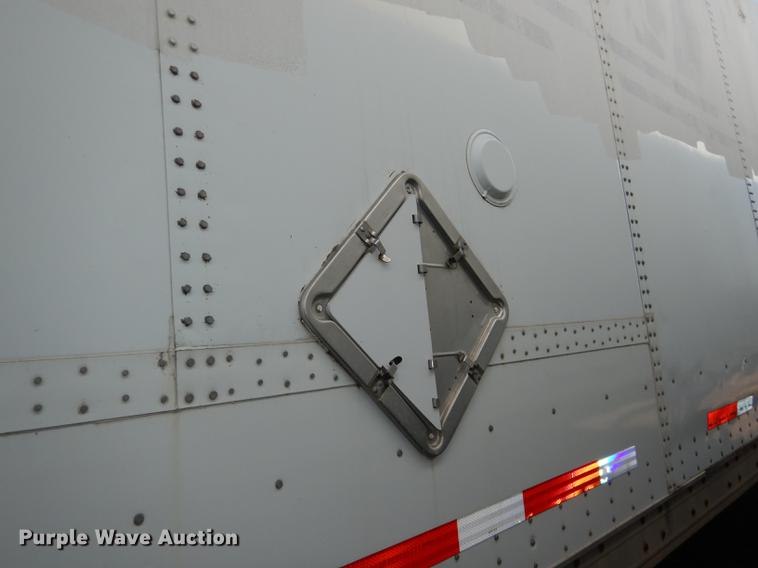 image for item DD8929 2000 Wabash dry van trailer