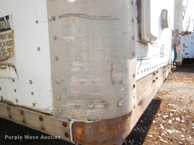 image for item DD8929 2000 Wabash dry van trailer
