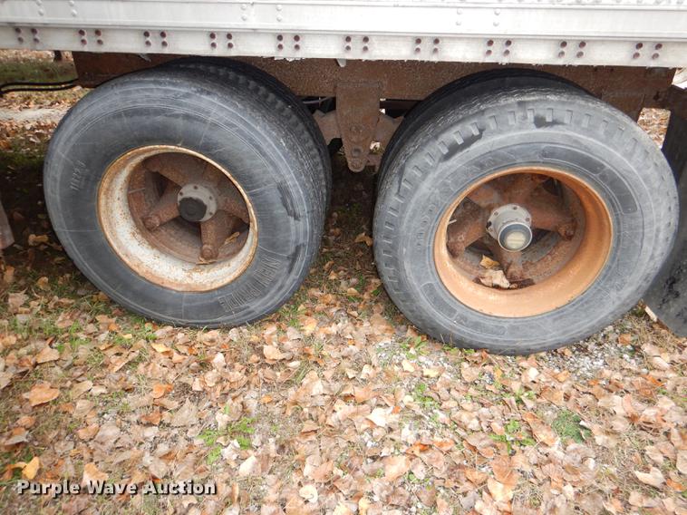 image for item DD8930 1987 Stoughton GSVW-485T-S-WEDGE dry van trailer