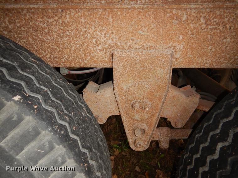 image for item DD8930 1987 Stoughton GSVW-485T-S-WEDGE dry van trailer