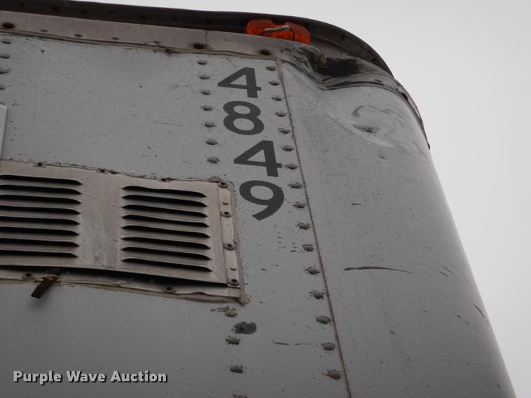 image for item DD8930 1987 Stoughton GSVW-485T-S-WEDGE dry van trailer