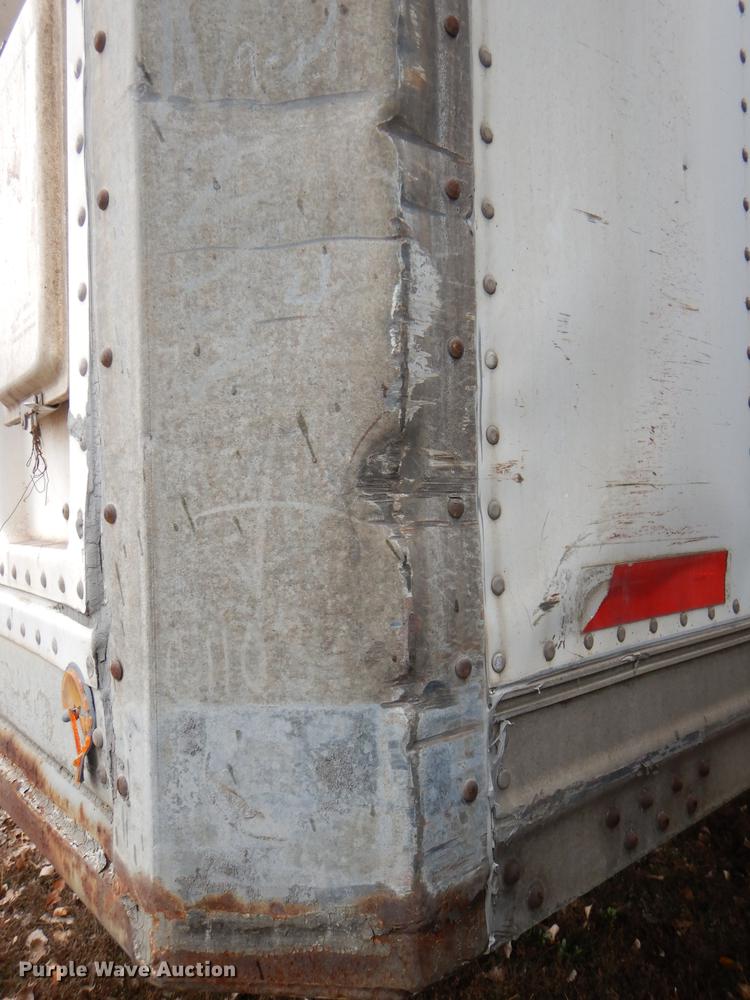 image for item DD8933 1994 Oshkosh dry van trailer