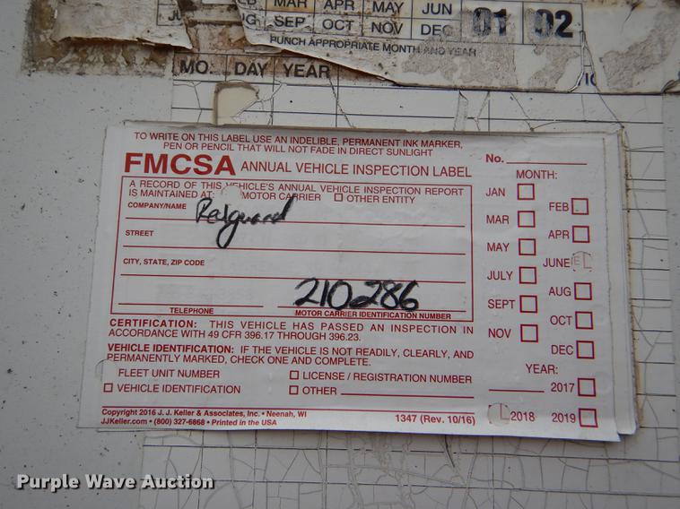 image for item DD8933 1994 Oshkosh dry van trailer