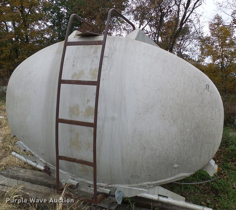 image for item DE5310 1966 Fruehauf  aluminum tank
