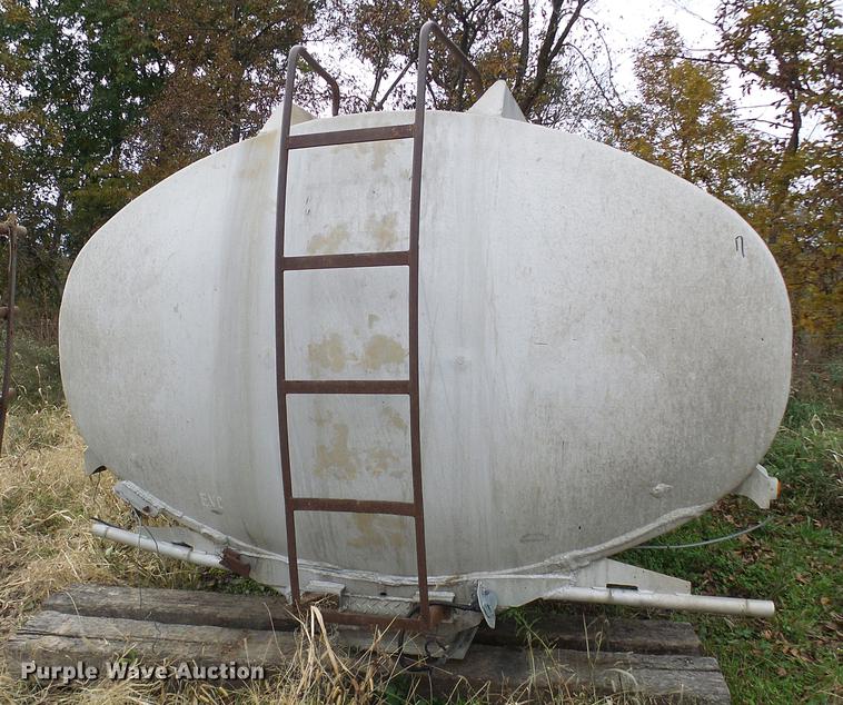 image for item DE5310 1966 Fruehauf  aluminum tank