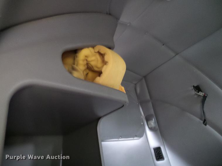 image for item DE5317 2002 Peterbilt 387 semi truck