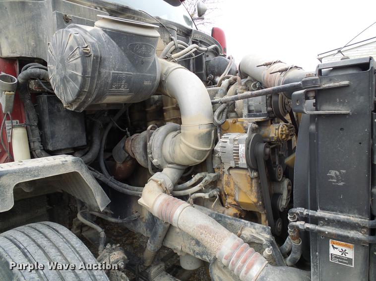 image for item DE5317 2002 Peterbilt 387 semi truck