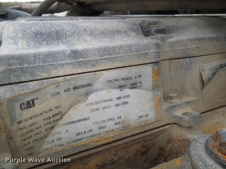 image for item DE5317 2002 Peterbilt 387 semi truck