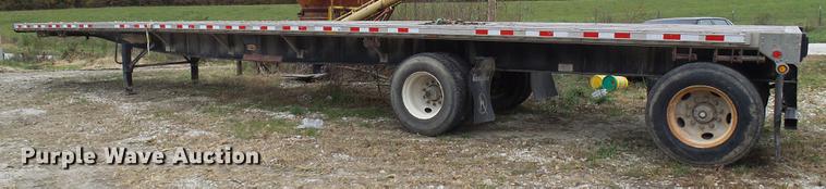 image for item DE5318 2006 Great Dane GPLWSAR248102 flatbed trailer