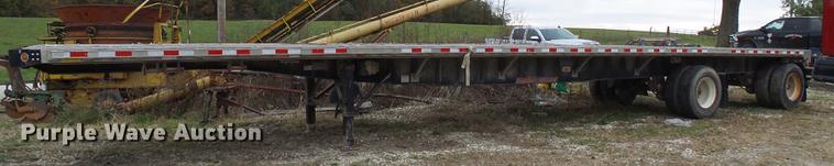 image for item DE5318 2006 Great Dane GPLWSAR248102 flatbed trailer