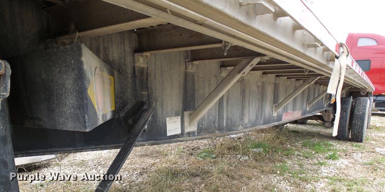 image for item DE5318 2006 Great Dane GPLWSAR248102 flatbed trailer