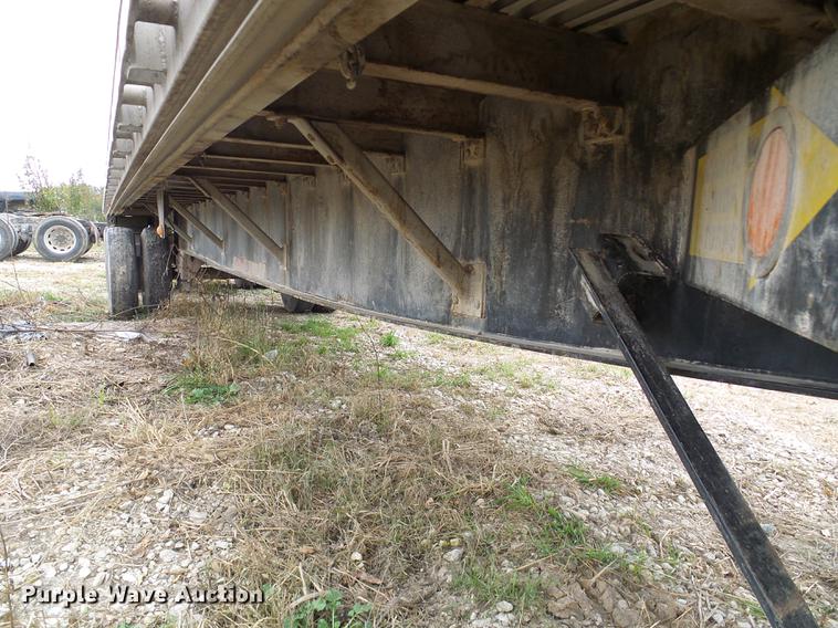 image for item DE5318 2006 Great Dane GPLWSAR248102 flatbed trailer