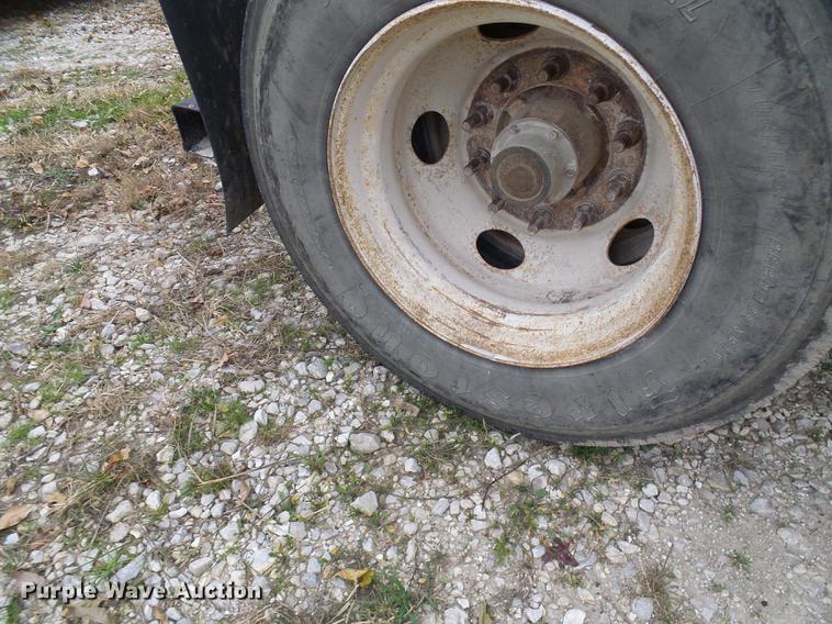 image for item DE5318 2006 Great Dane GPLWSAR248102 flatbed trailer