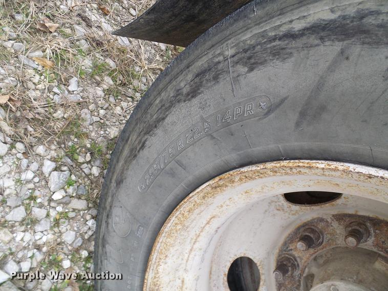 image for item DE5318 2006 Great Dane GPLWSAR248102 flatbed trailer