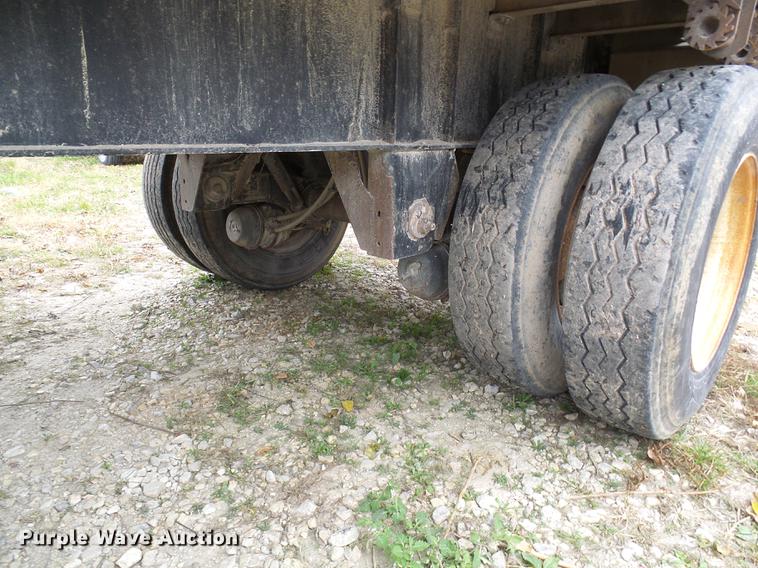 image for item DE5318 2006 Great Dane GPLWSAR248102 flatbed trailer