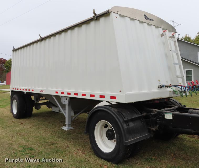 image for item DF1282 2014 Jet single hopper bottom grain trailer