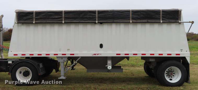 image for item DF1282 2014 Jet single hopper bottom grain trailer
